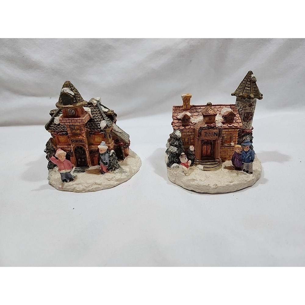 Windsor Collection Resin School & Inn Lot (2) With Christmas Scenes